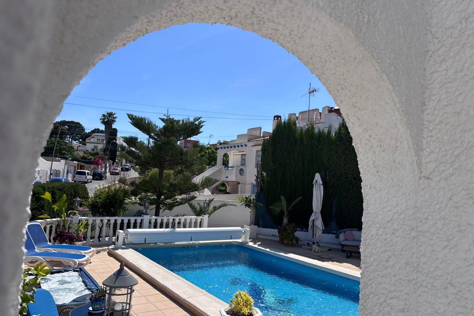 Revente - Semi Detached -
Torrevieja - Los Balcones