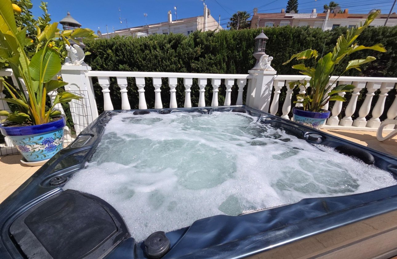 Revente - Semi Detached -
Torrevieja - Los Balcones