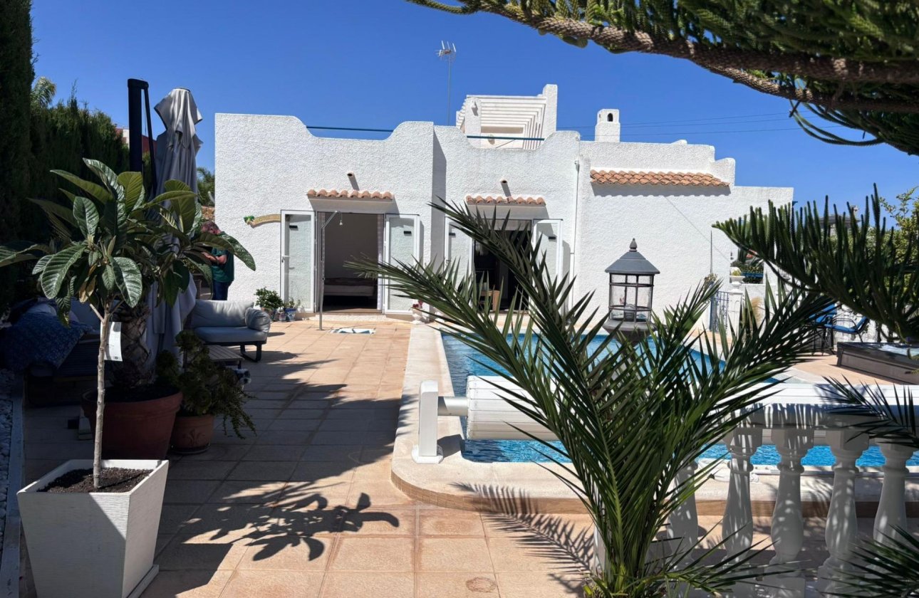 Revente - Semi Detached -
Torrevieja - Los Balcones