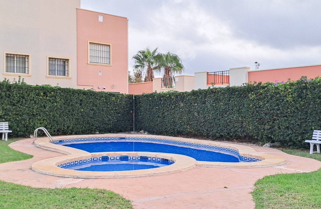 Revente - Semi Detached -
Torrevieja - Parque Acuático - Sector 25