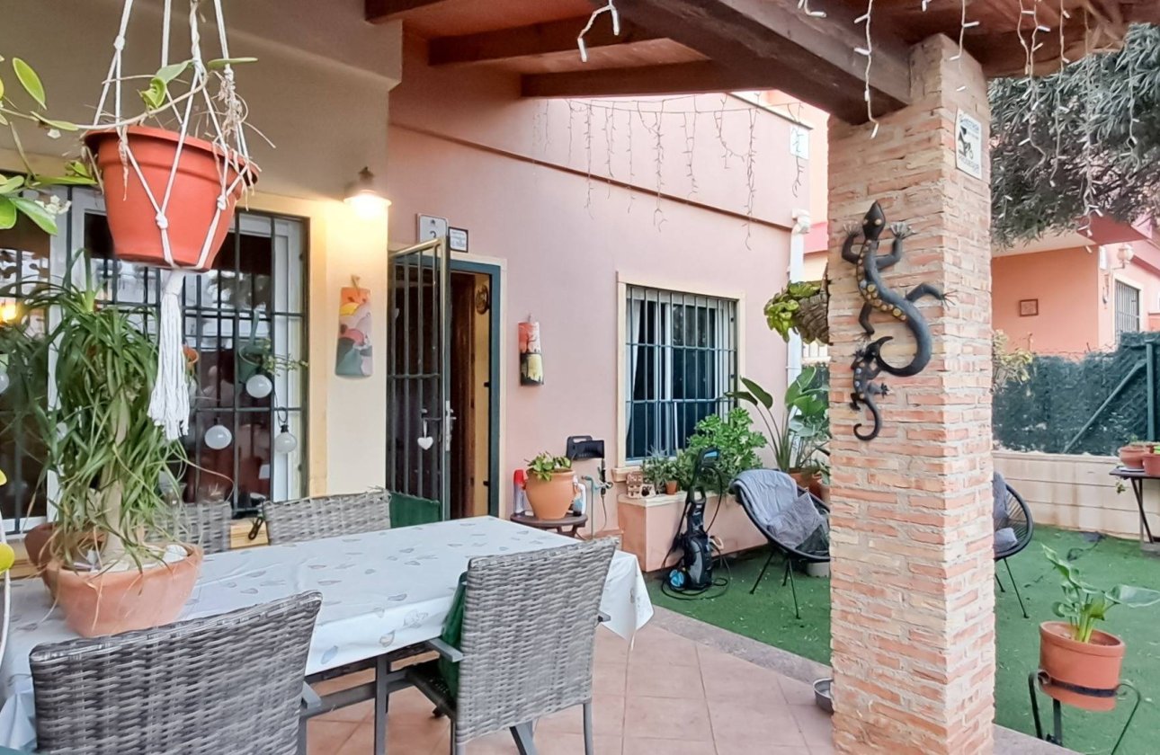 Revente - Semi Detached -
Torrevieja - Parque Acuático - Sector 25