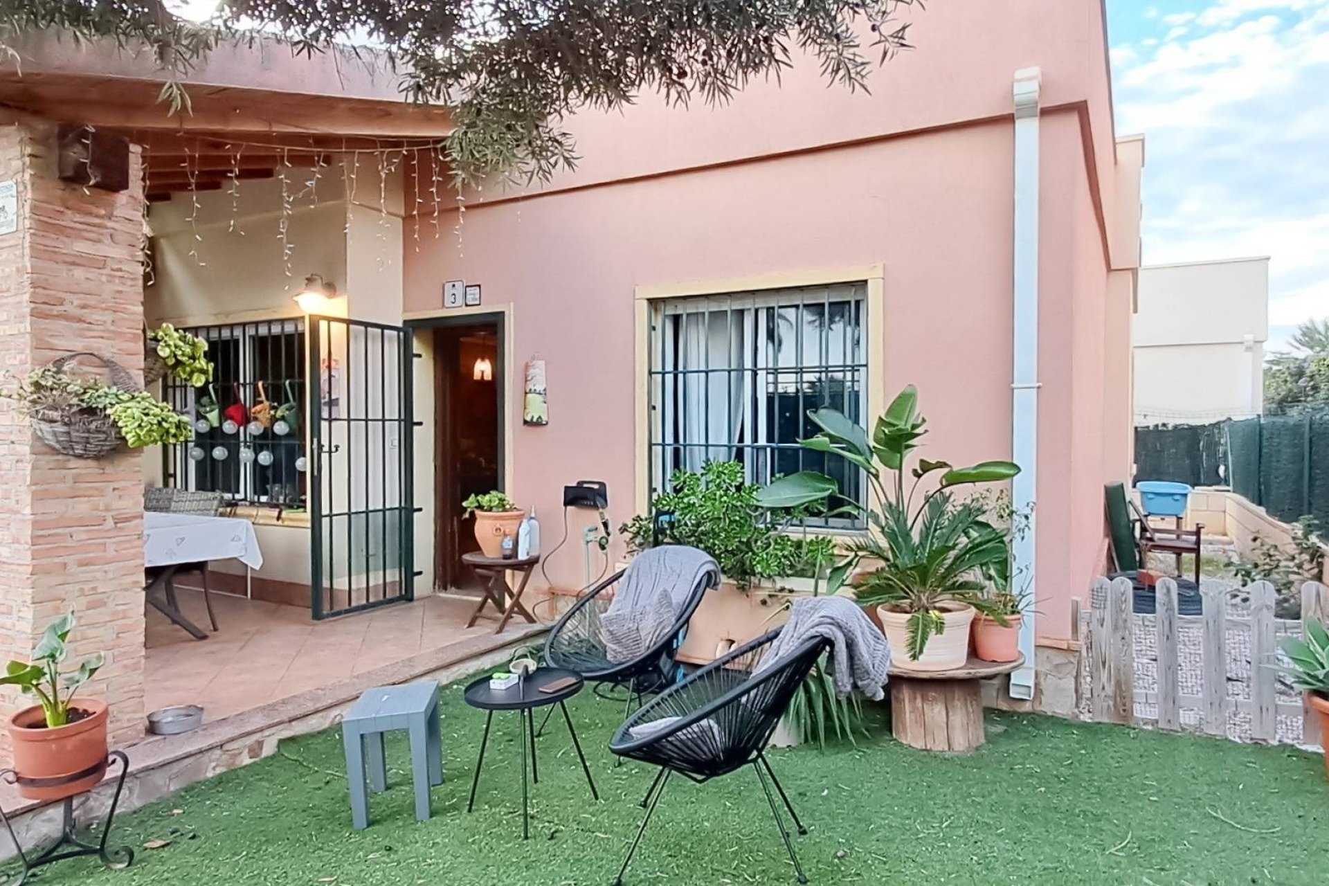 Revente - Semi Detached -
Torrevieja - Parque Acuático - Sector 25