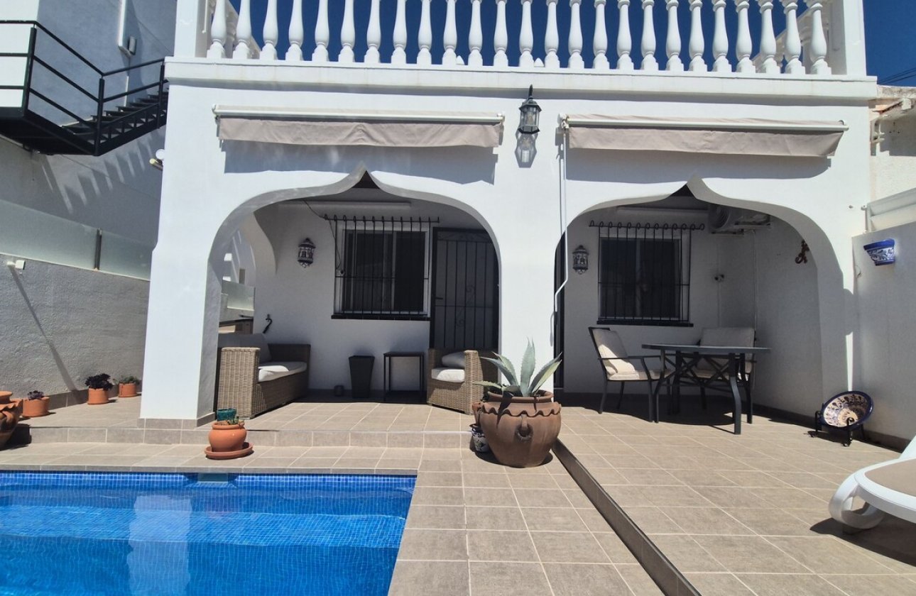 Revente - Semi Detached -
Villamartin - Costa Blanca