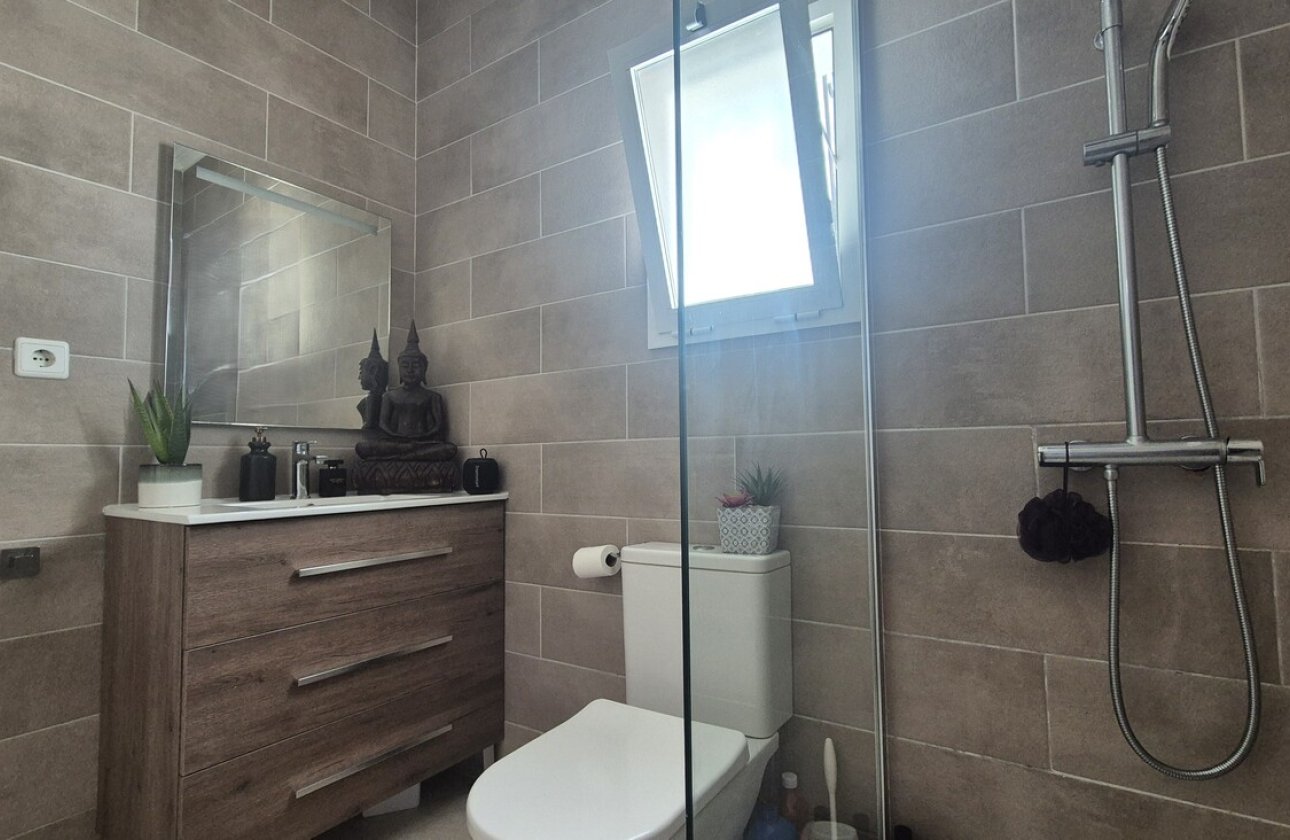 Revente - Semi Detached -
Villamartin - Costa Blanca