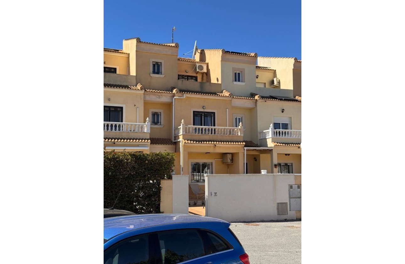 Revente - Town House -
Campoamor - Costa Blanca