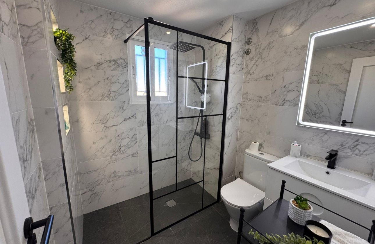 Revente - Town House -
Campoamor - Costa Blanca