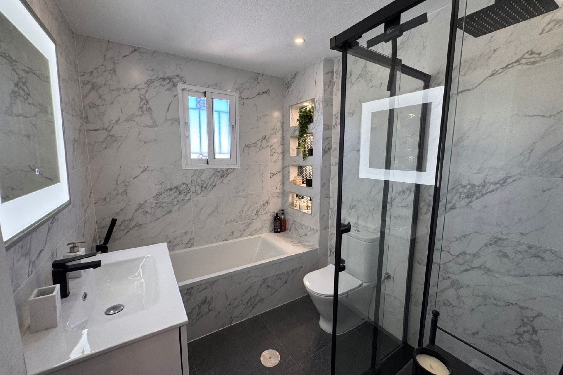 Revente - Town House -
Campoamor - Costa Blanca