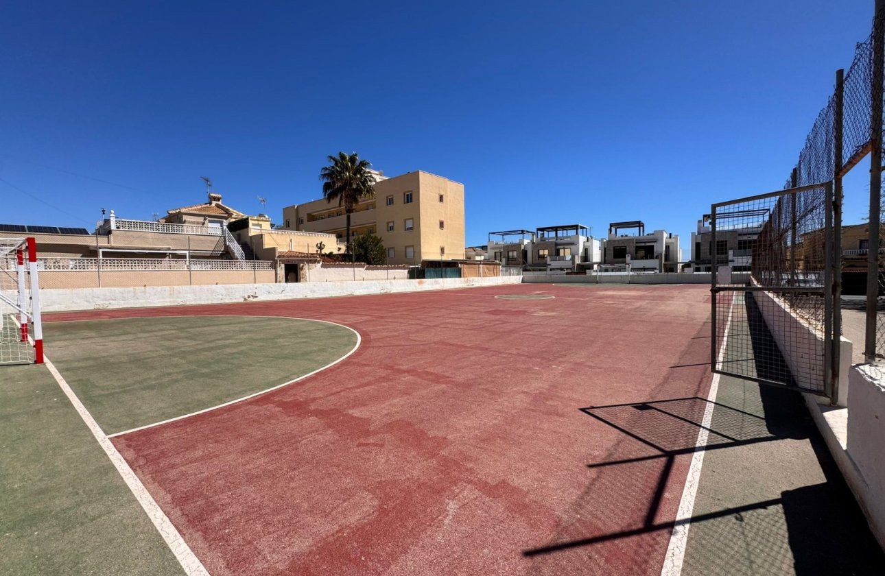 Revente - Town House -
Campoamor - Costa Blanca