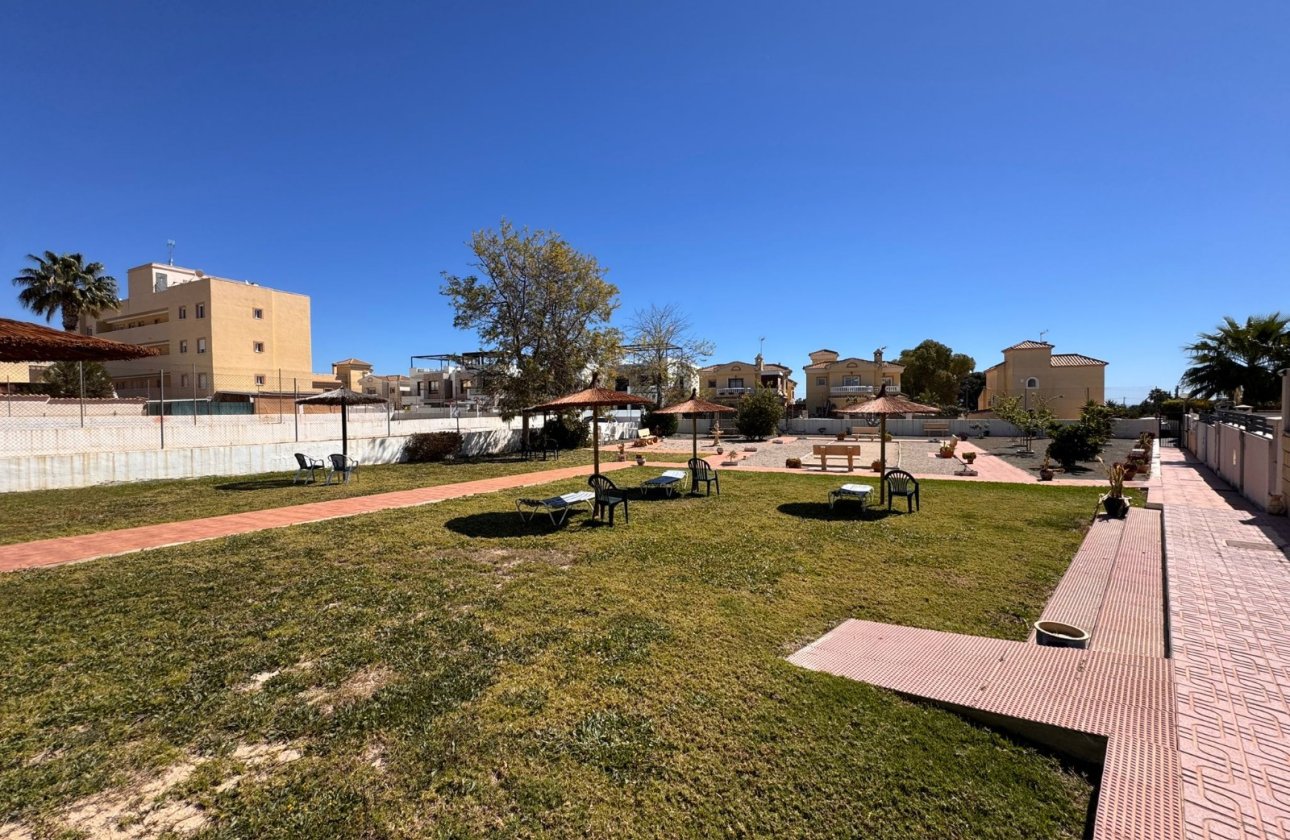Revente - Town House -
Campoamor - Costa Blanca