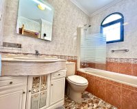 Revente - Town House -
La Zenia - Costa Blanca