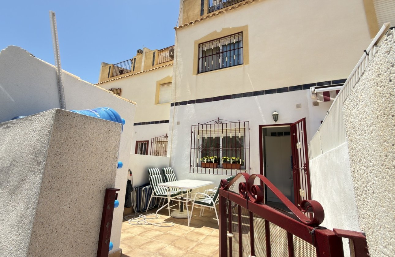 Revente - Town House -
La Zenia - Costa Blanca
