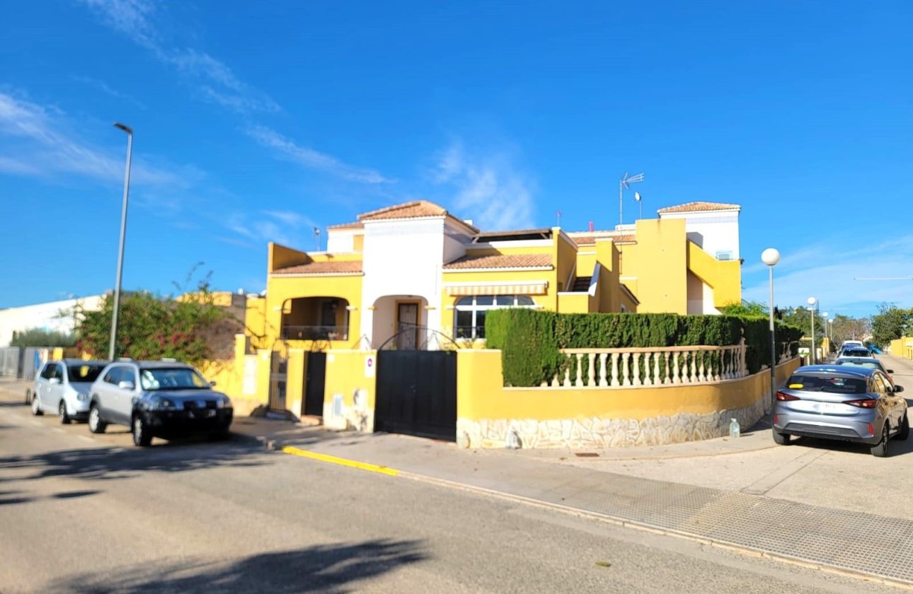 Revente - Town House -
Los Montesinos - Los Montesinos - Urb. La Herrada