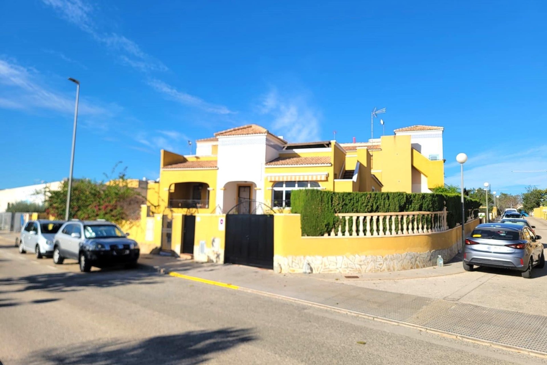 Revente - Town House -
Los Montesinos - Los Montesinos - Urb. La Herrada