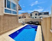 Revente - Town House -
Orihuela Costa - La Florida