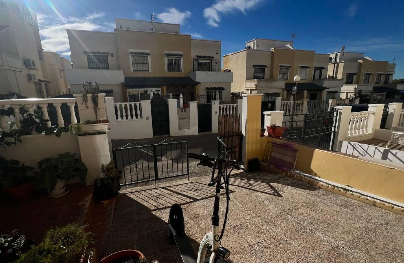 Revente - Town House -
Orihuela Costa - Los Almendros-la Florida
