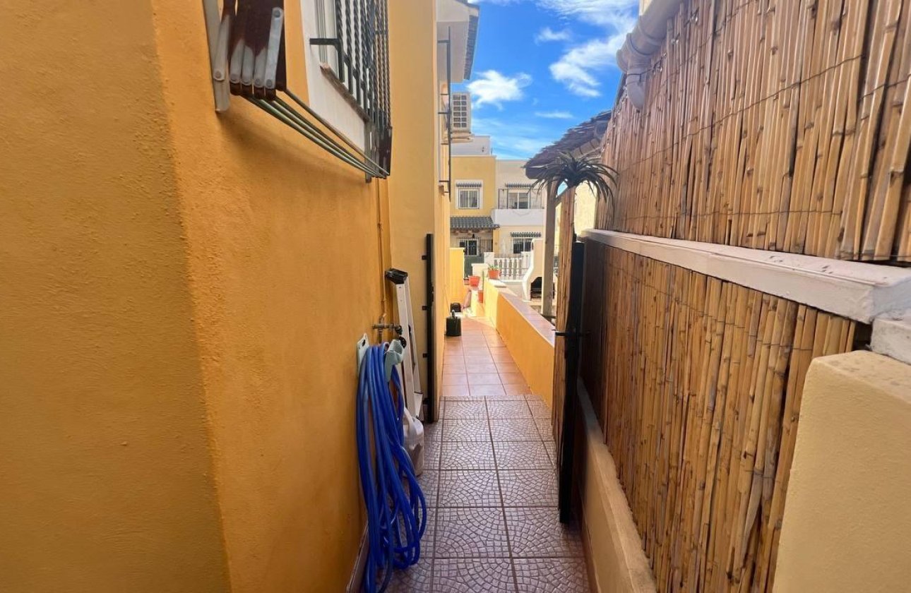 Revente - Town House -
Orihuela Costa - Los Almendros-la Florida