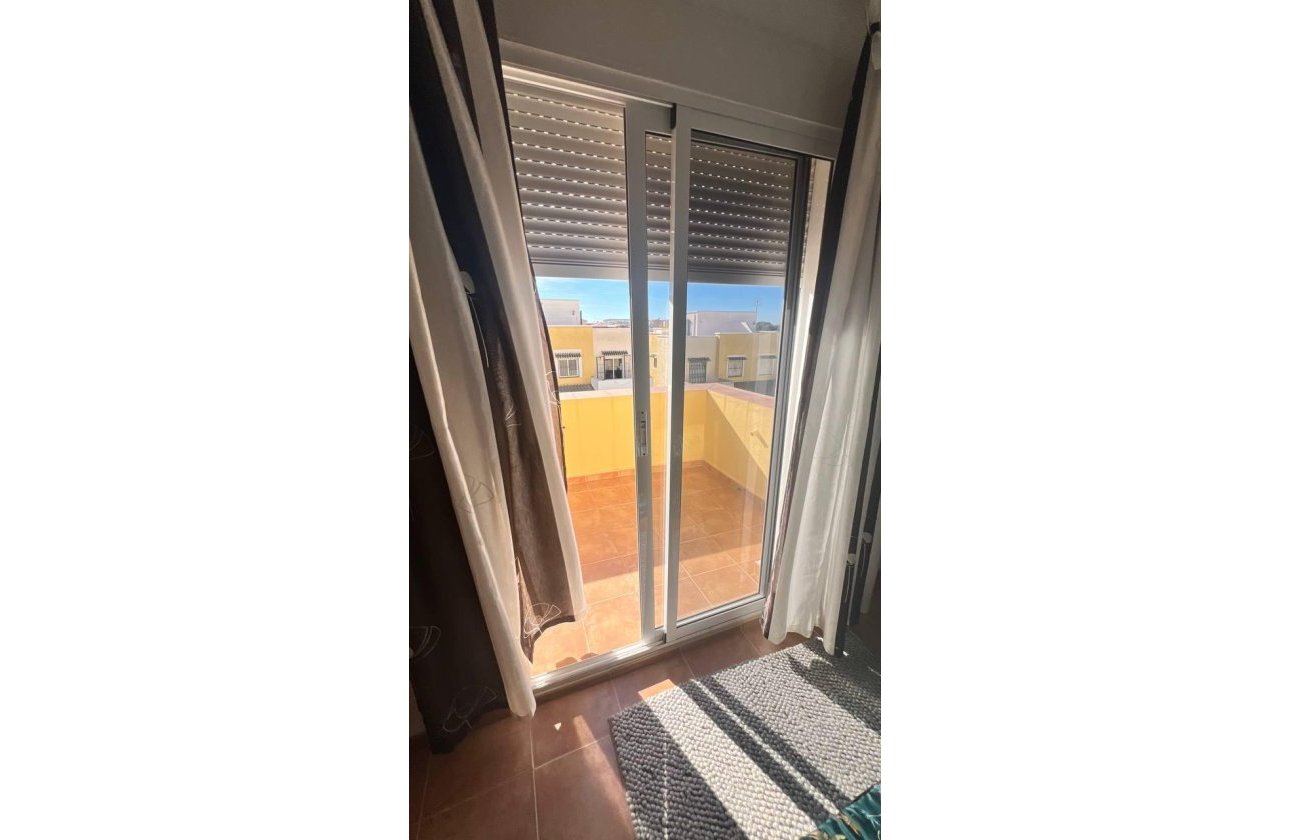 Revente - Town House -
Orihuela Costa - Los Almendros-la Florida