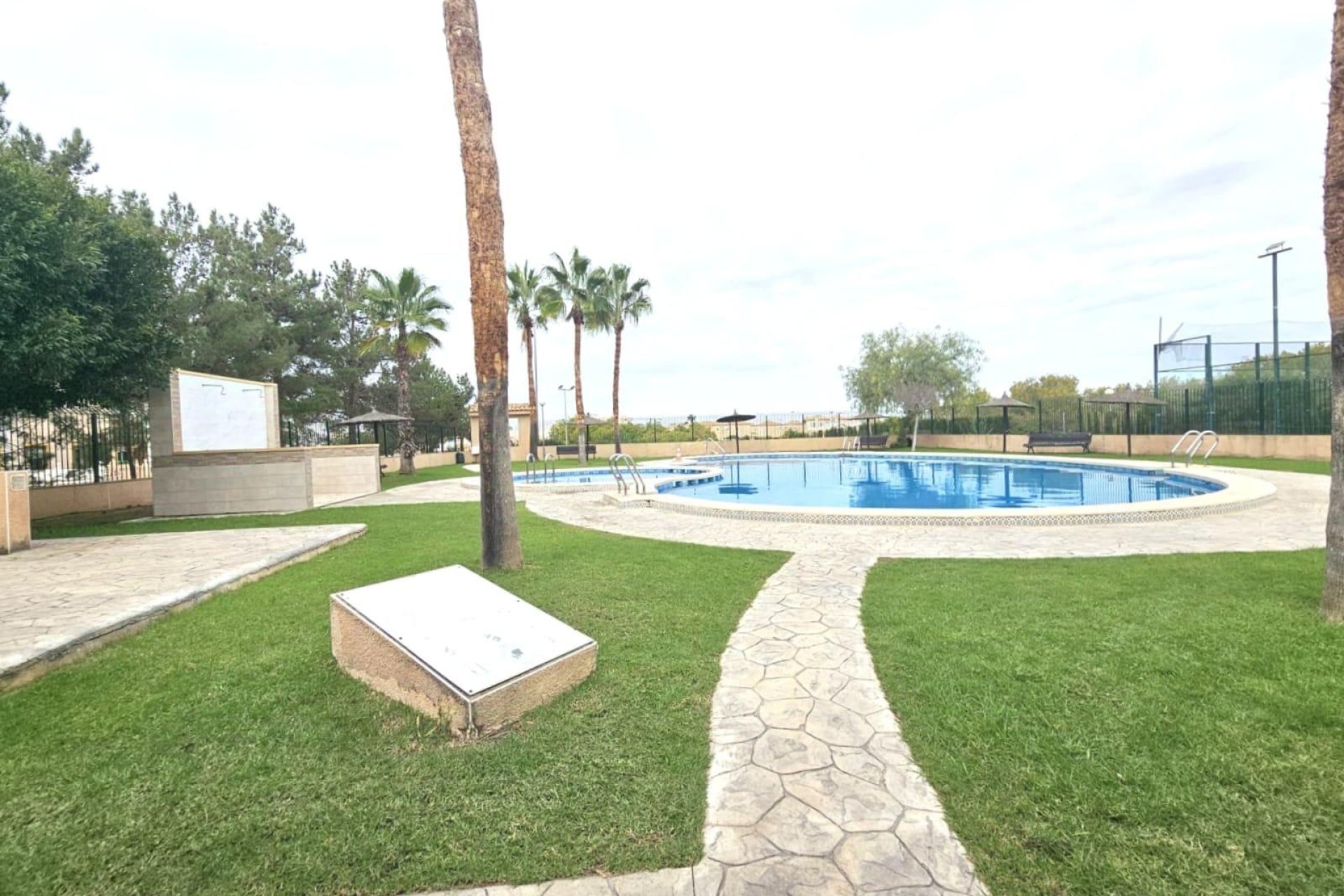 Revente - Town House -
Orihuela Costa - Los Almendros-la Florida