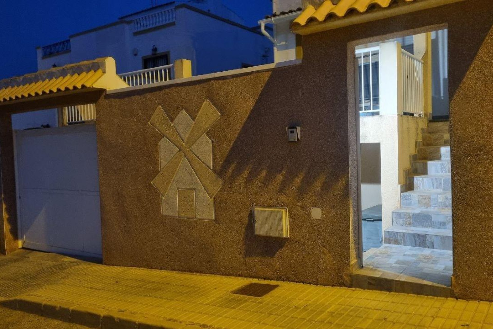 Revente - Town House -
Orihuela Costa - Los Almendros-la Florida