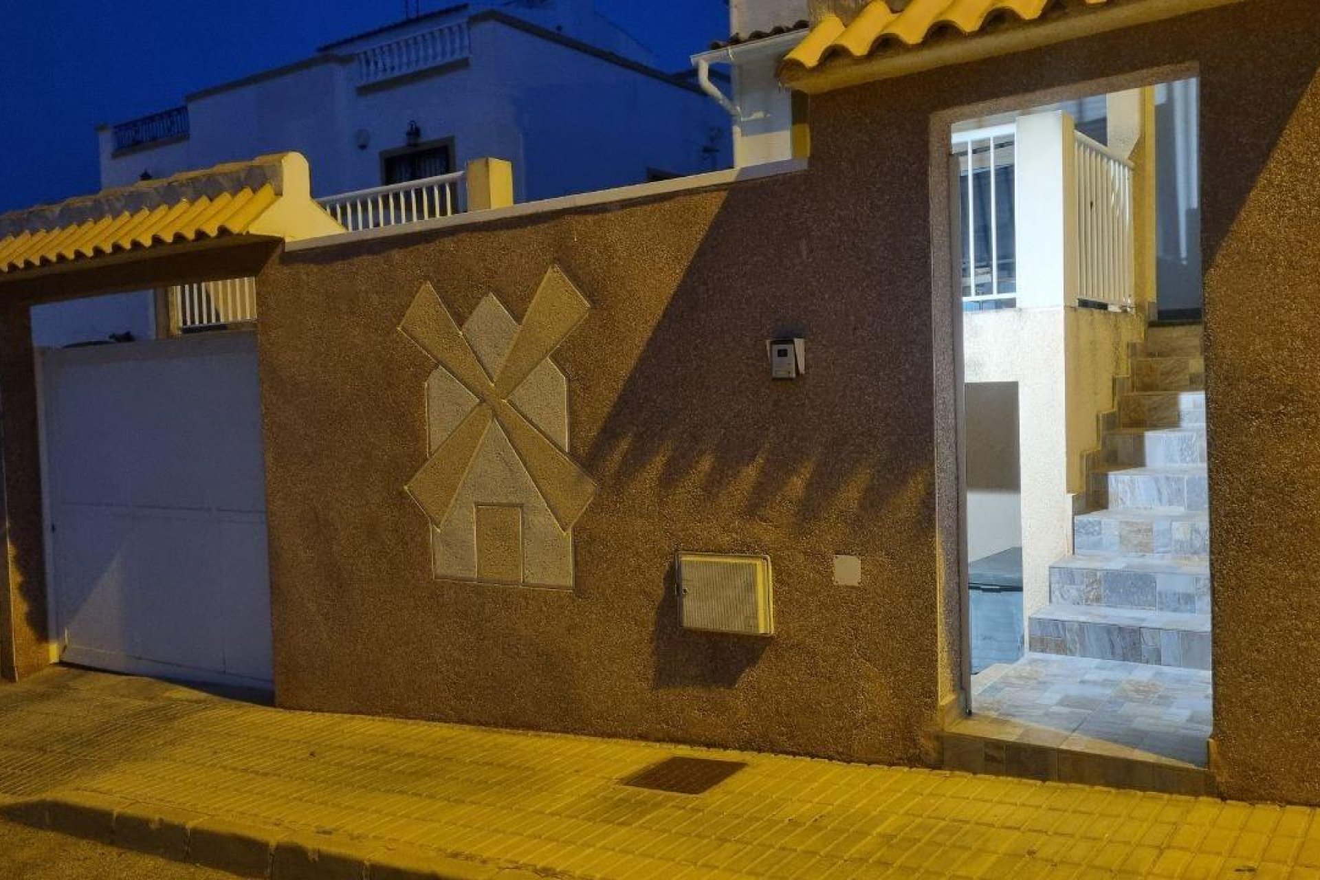 Revente - Town House -
Orihuela Costa - Los Almendros-la Florida