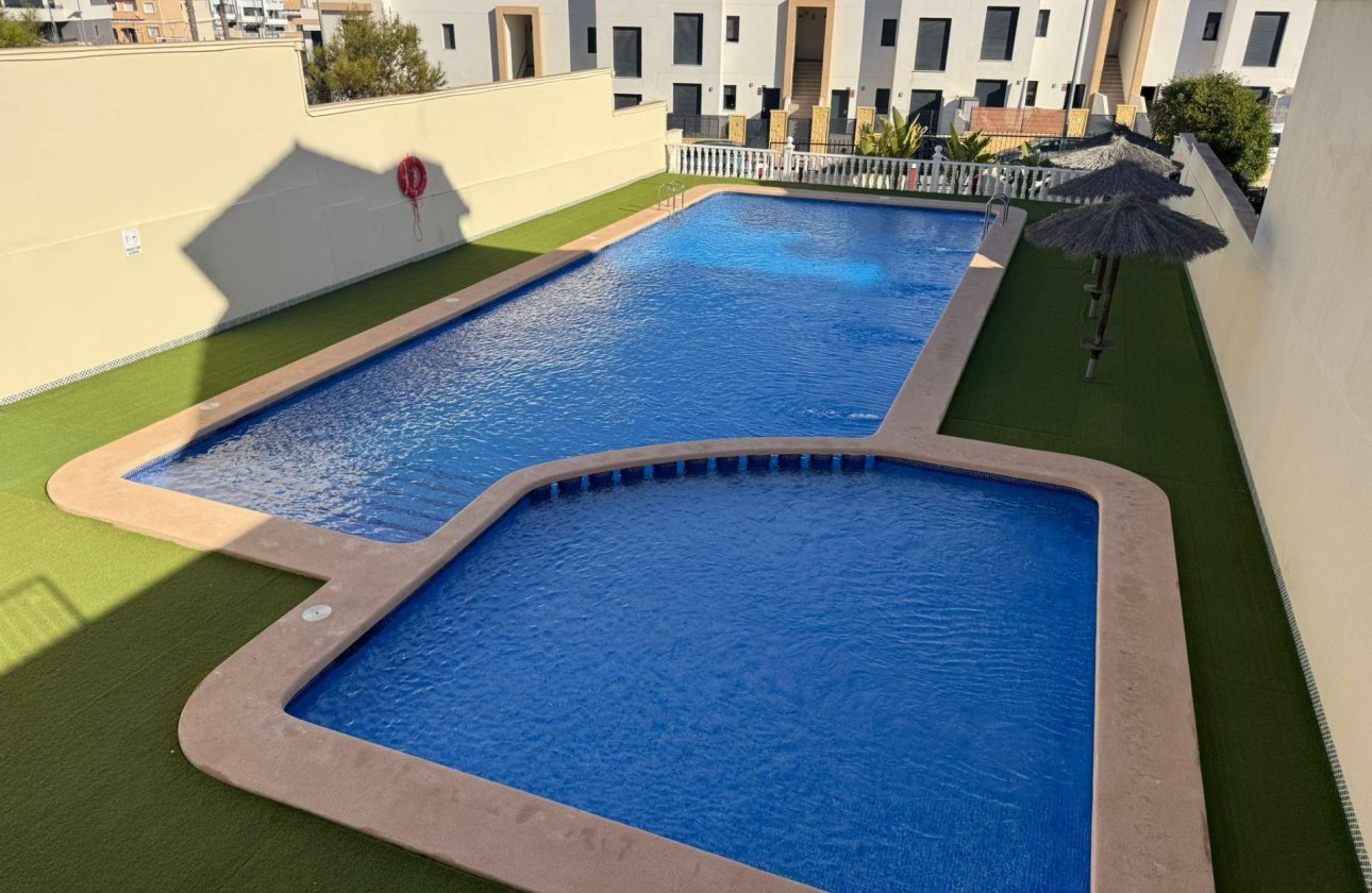 Revente - Town House -
Orihuela Costa - Los Dolses