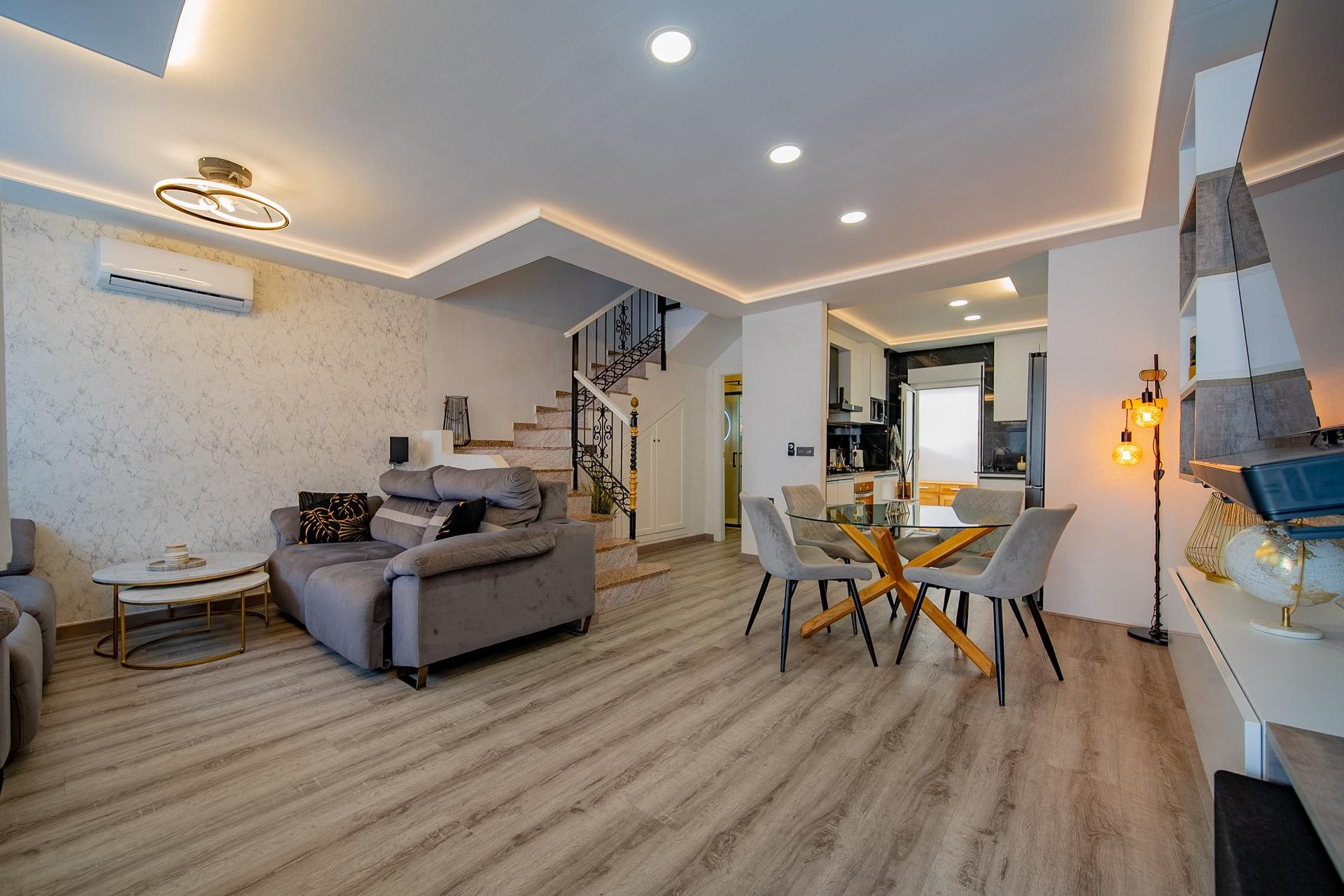 Revente - Town House -
Orihuela Costa - PAU 26