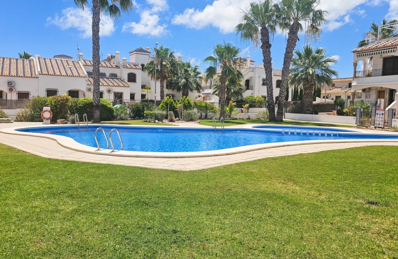 Revente - Town House -
Orihuela Costa - PAU 8