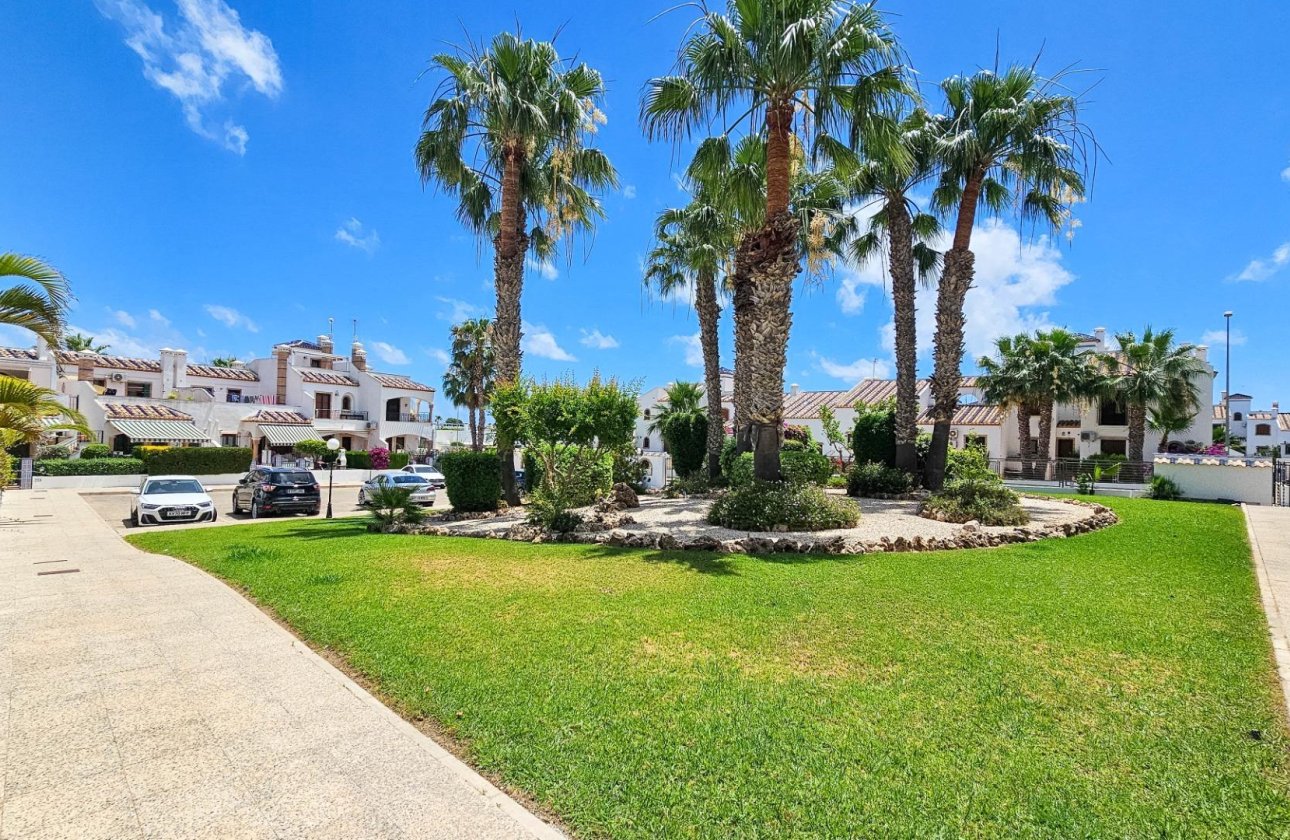 Revente - Town House -
Orihuela Costa - PAU 8