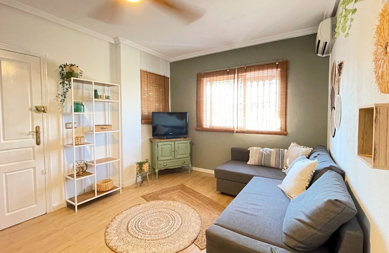 Revente - Town House -
Orihuela Costa - Villamartín