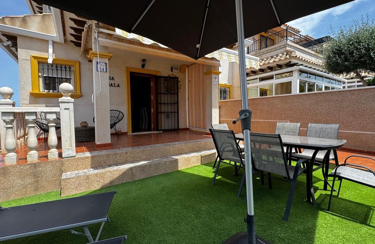 Revente - Town House -
Orihuela Costa - Villamartín