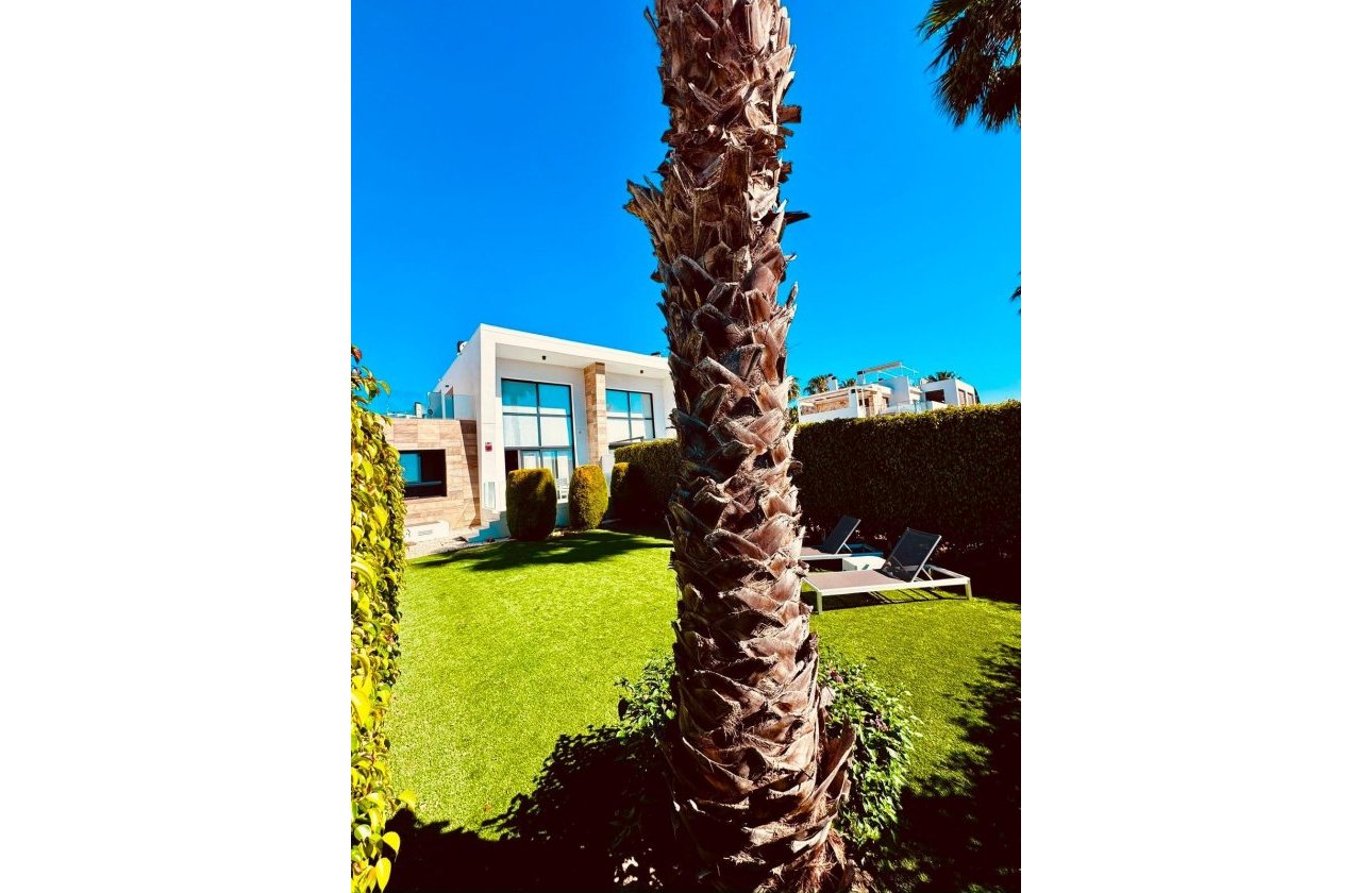 Revente - Town House -
Orihuela Costa - Villamartín