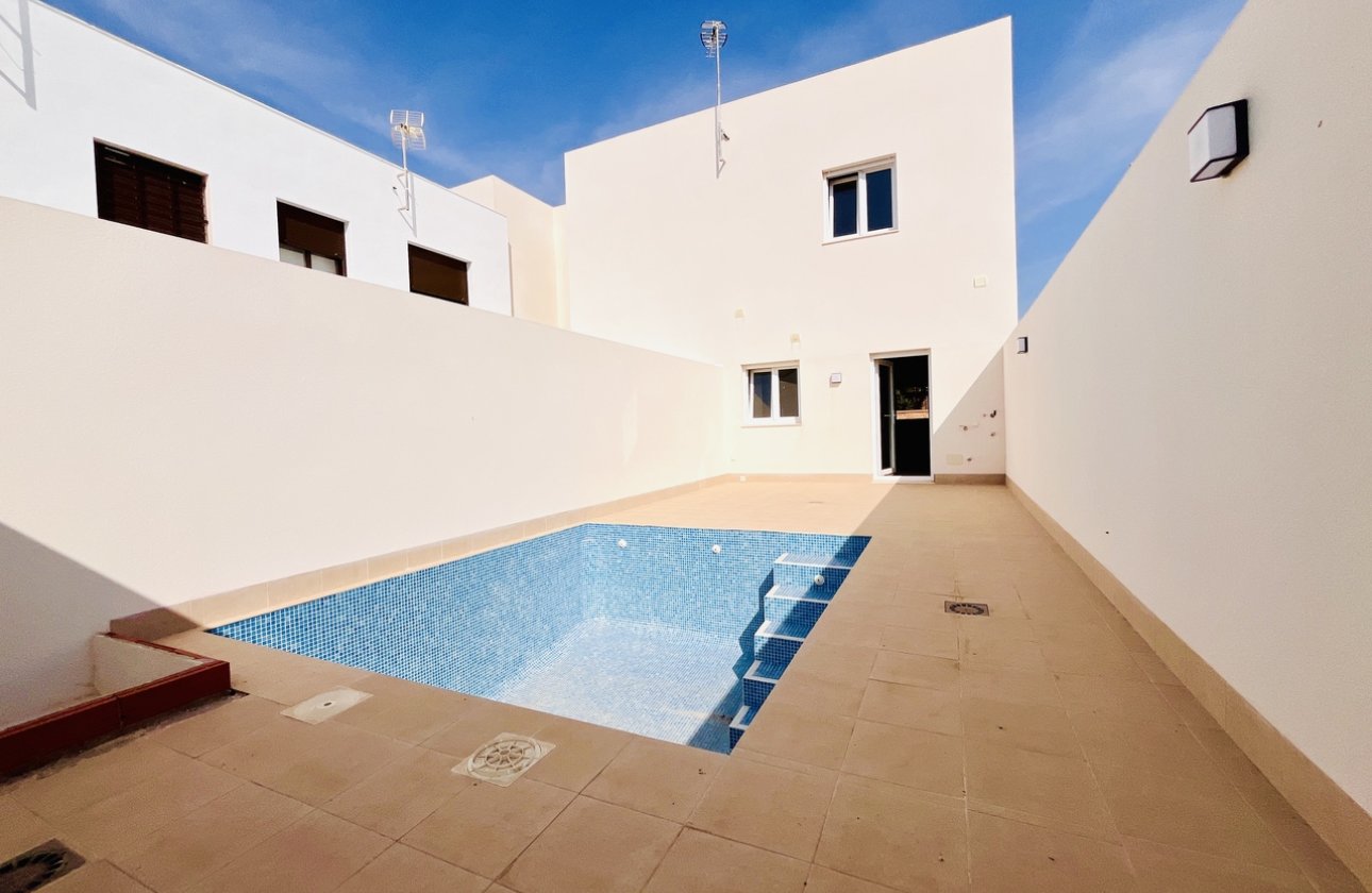 Revente - Town House -
Pilar de la Horadada - Costa Blanca