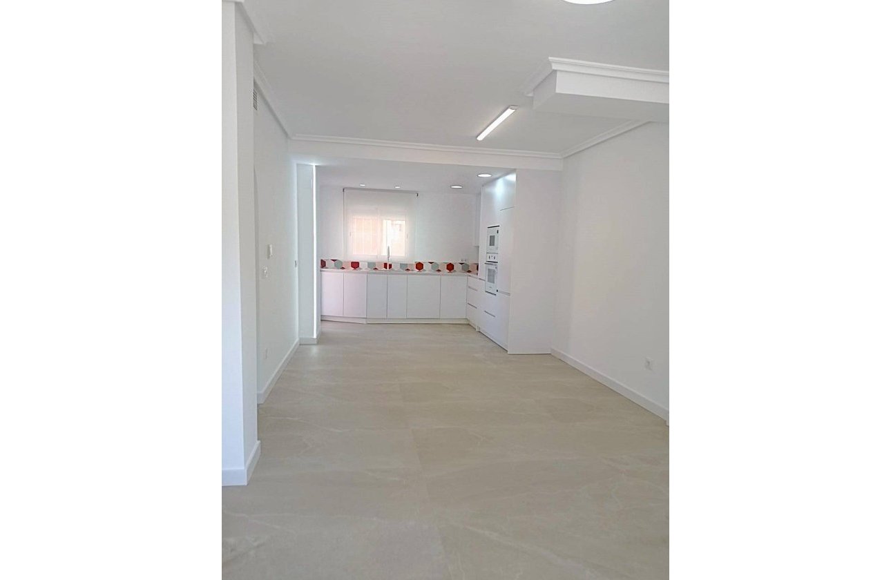 Revente - Town House -
Pilar de la Horadada