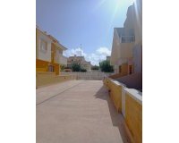 Revente - Town House -
Pilar de la Horadada