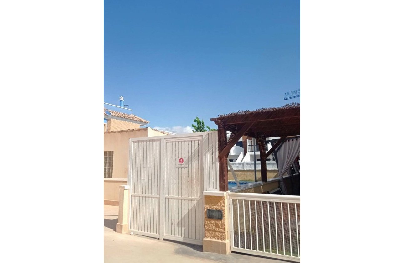 Revente - Town House -
Pilar de la Horadada