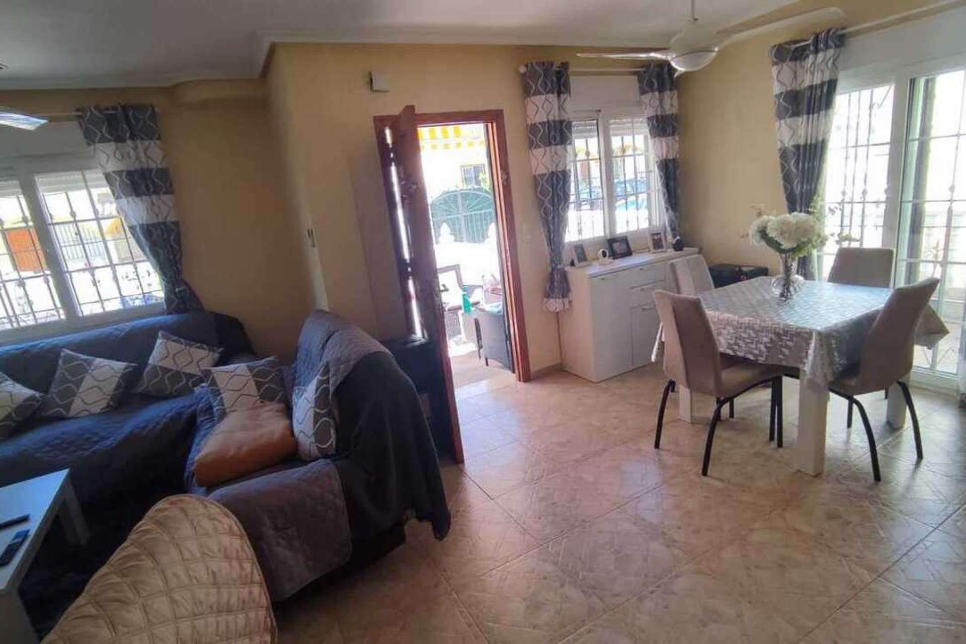 Revente - Town House -
Playa Flamenca - Costa Blanca