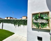 Revente - Town House -
Punta Prima - Costa Blanca