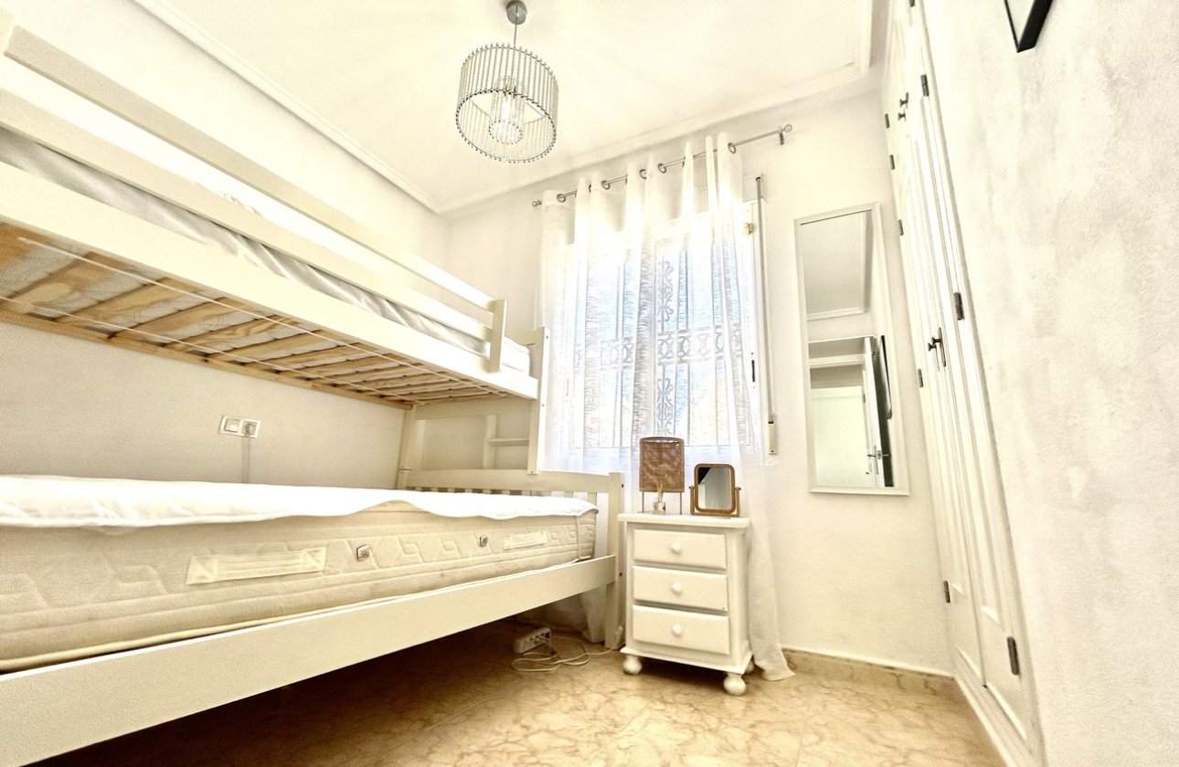 Revente - Town House -
Punta Prima - Costa Blanca