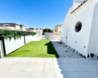 Revente - Town House -
Punta Prima - Costa Blanca