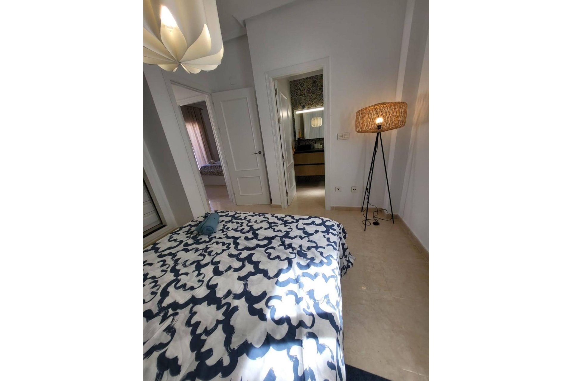 Revente - Town House -
San Miguel de Salinas - Ciudad De Las Comunicaciones