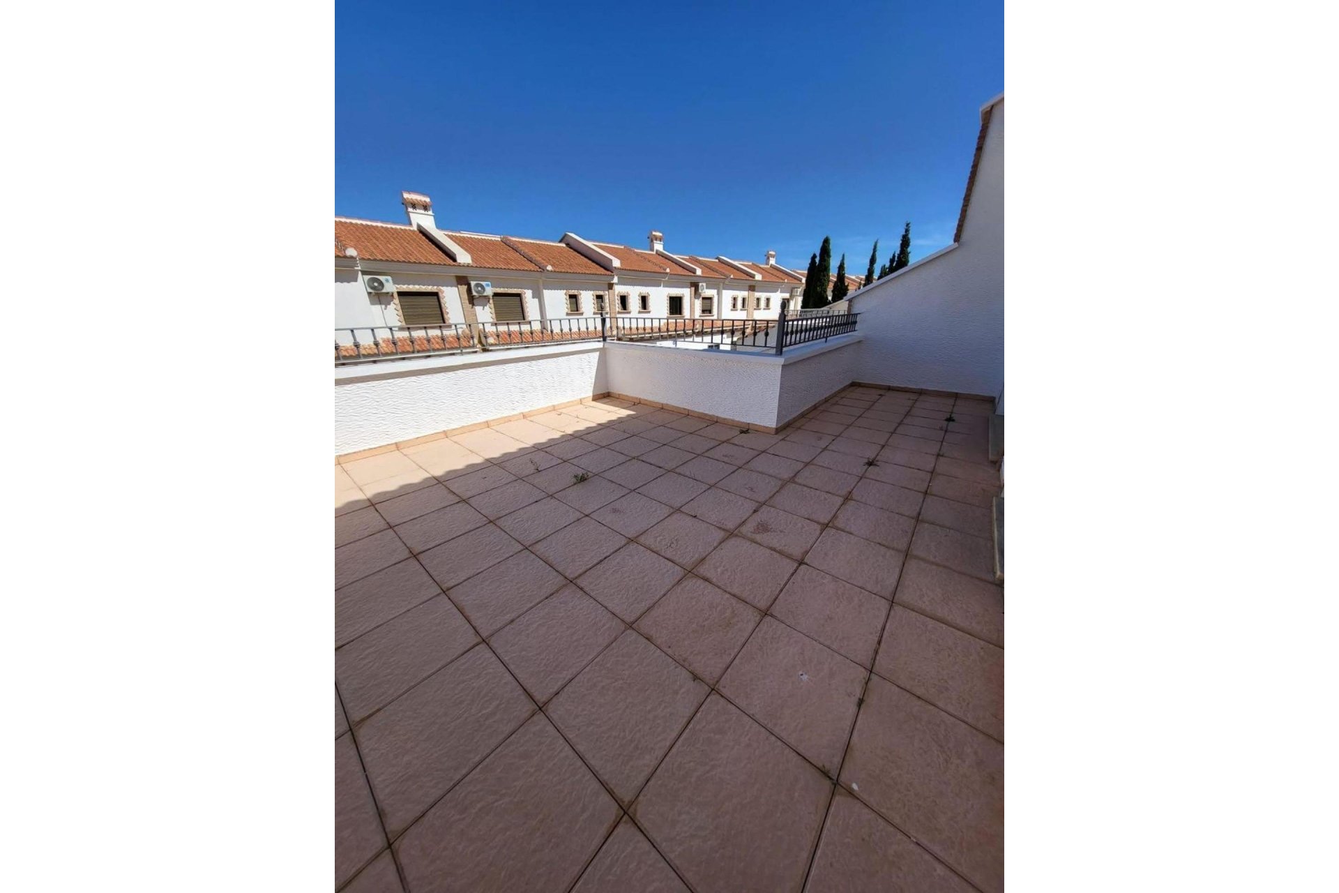 Revente - Town House -
San Miguel de Salinas - Ciudad De Las Comunicaciones