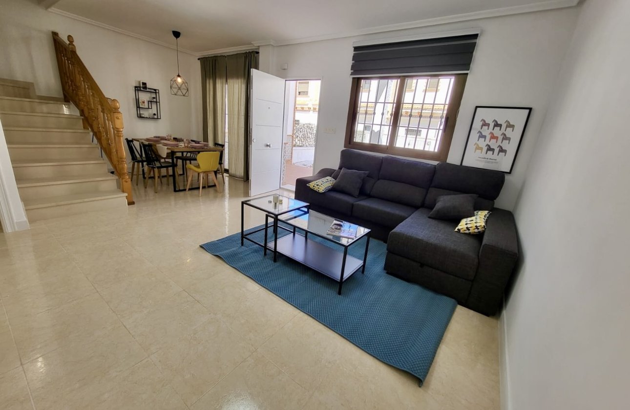 Revente - Town House -
San Miguel de Salinas - Inland