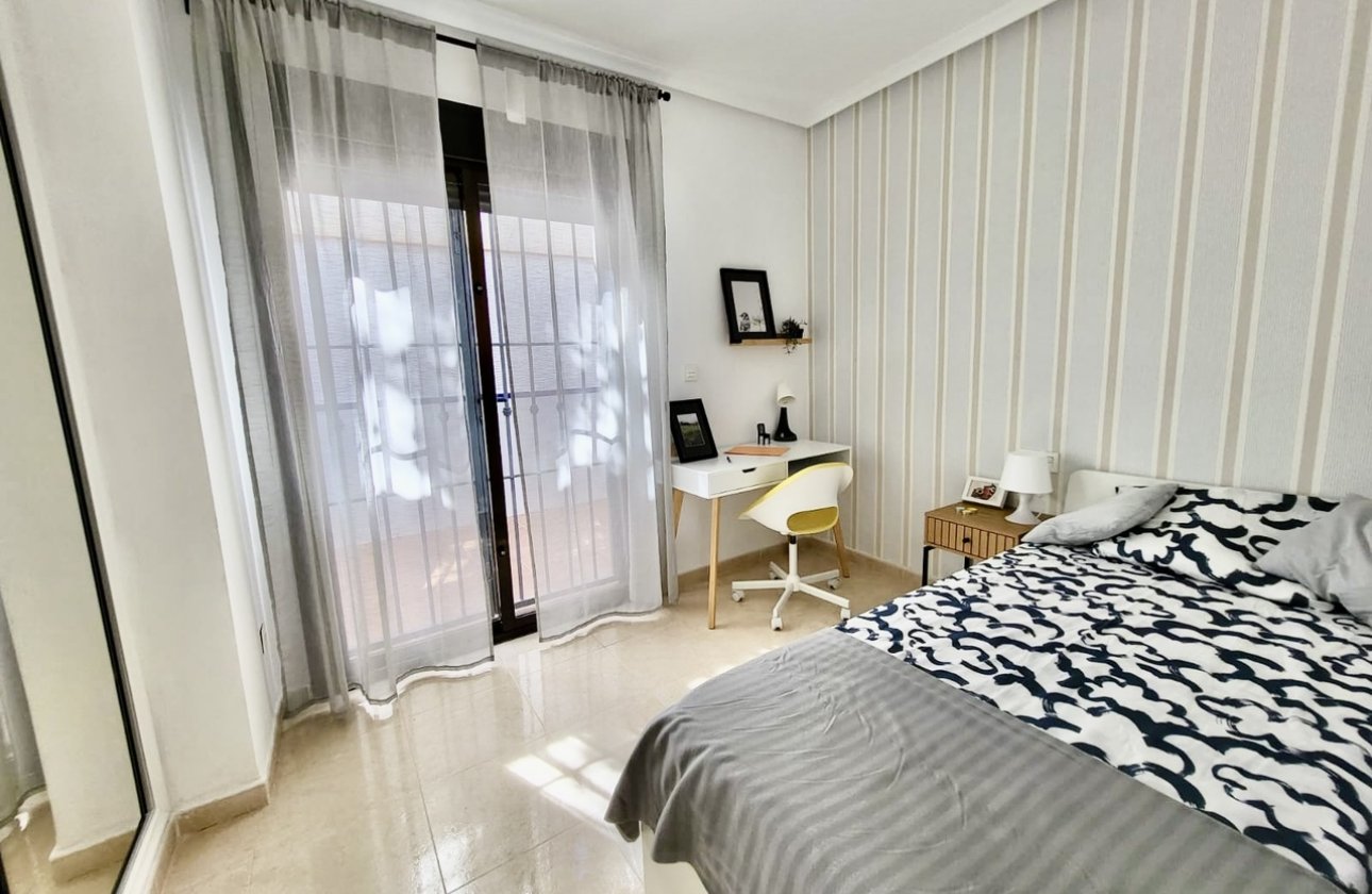 Revente - Town House -
San Miguel de Salinas - Inland