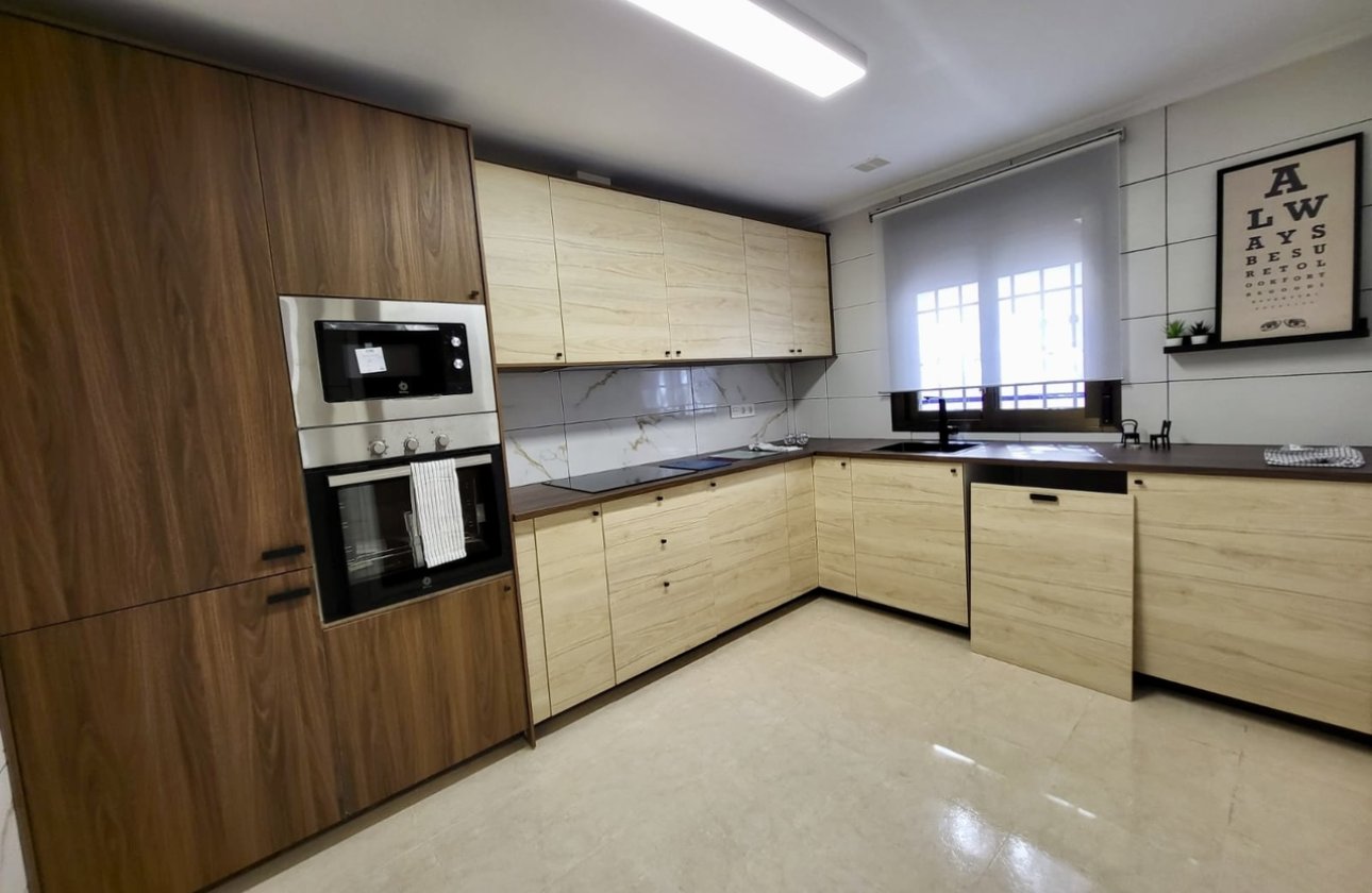 Revente - Town House -
San Miguel de Salinas - Inland