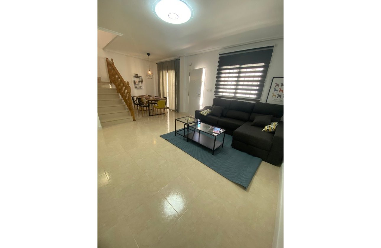 Revente - Town House -
San Miguel de Salinas - Inland