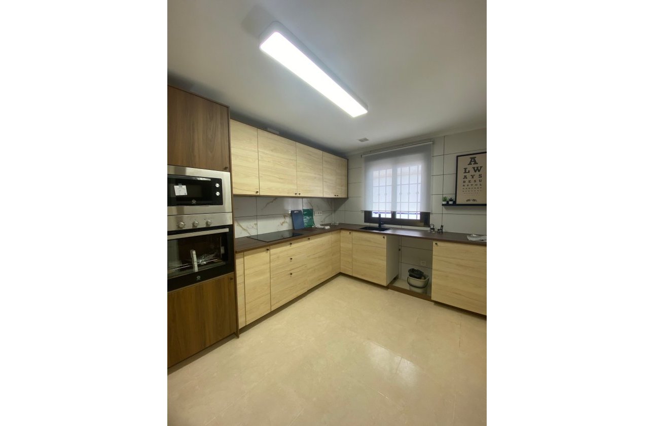 Revente - Town House -
San Miguel de Salinas - Inland