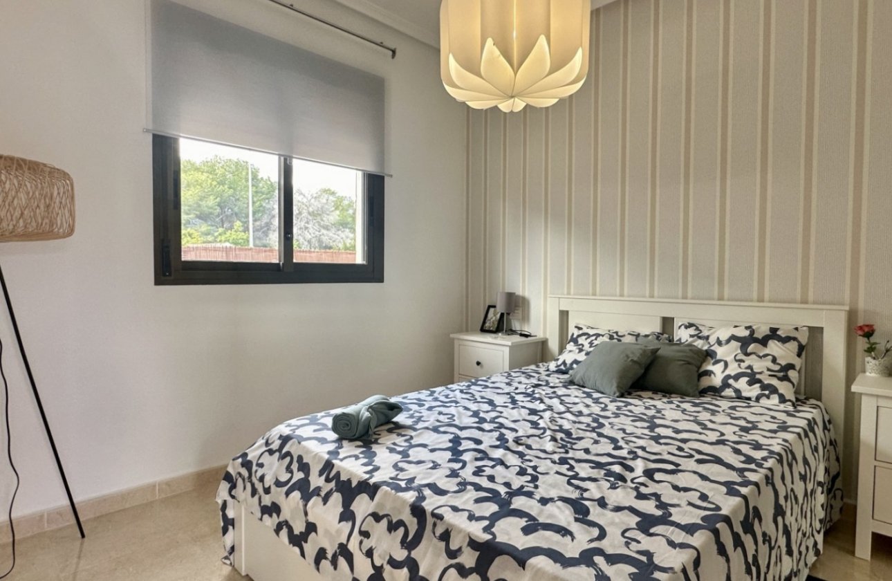 Revente - Town House -
San Miguel de Salinas - Inland