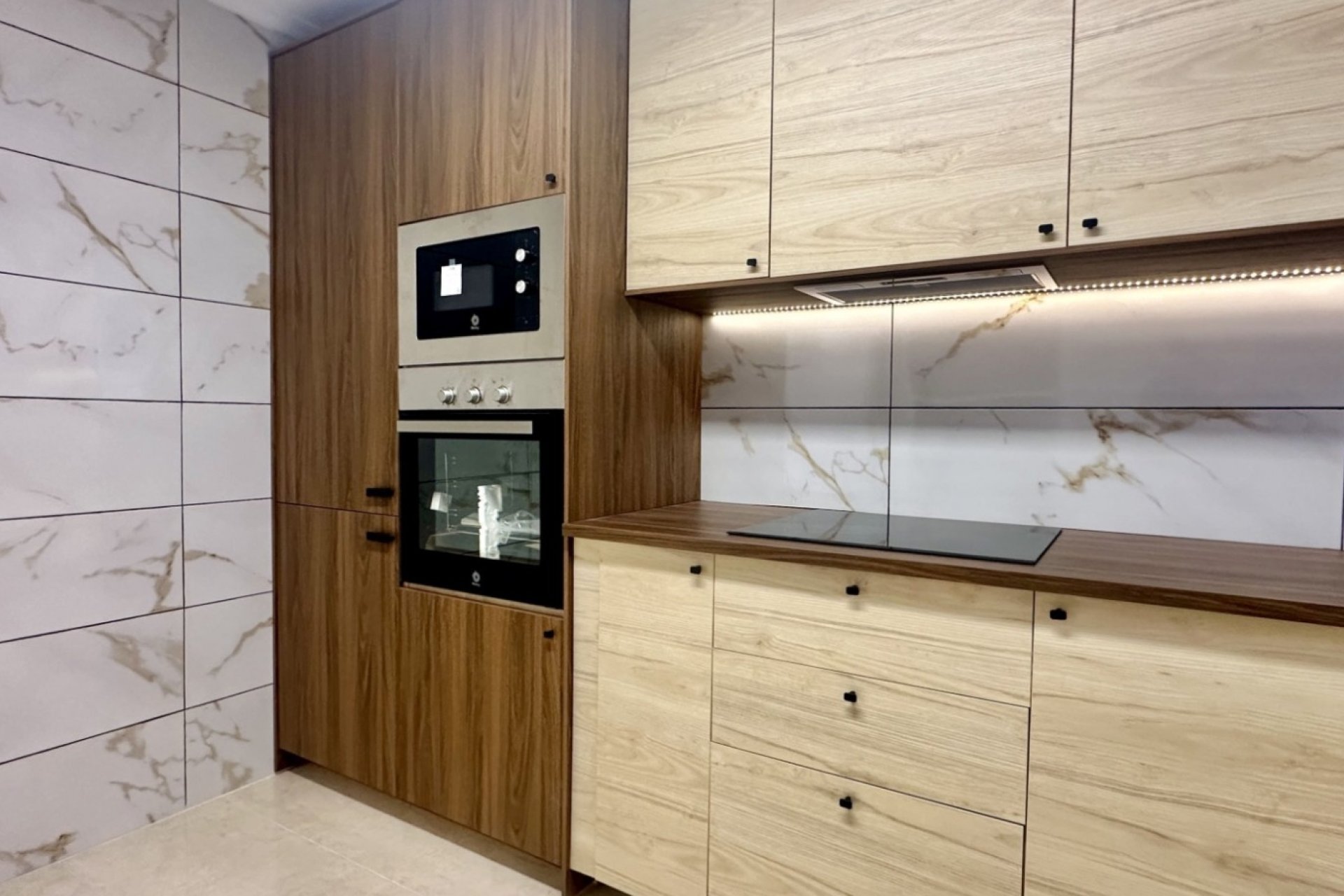 Revente - Town House -
San Miguel de Salinas - Inland