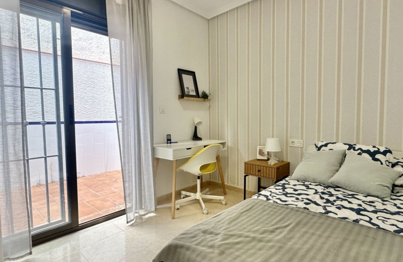 Revente - Town House -
San Miguel de Salinas - Inland