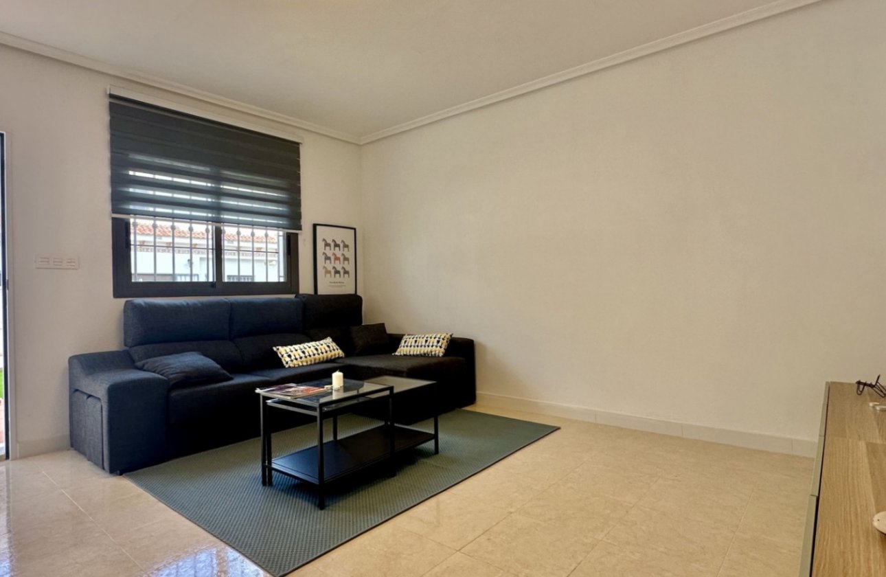 Revente - Town House -
San Miguel de Salinas - Inland